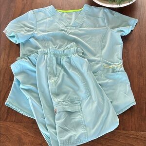 Scrubstar women’s scrub set size M